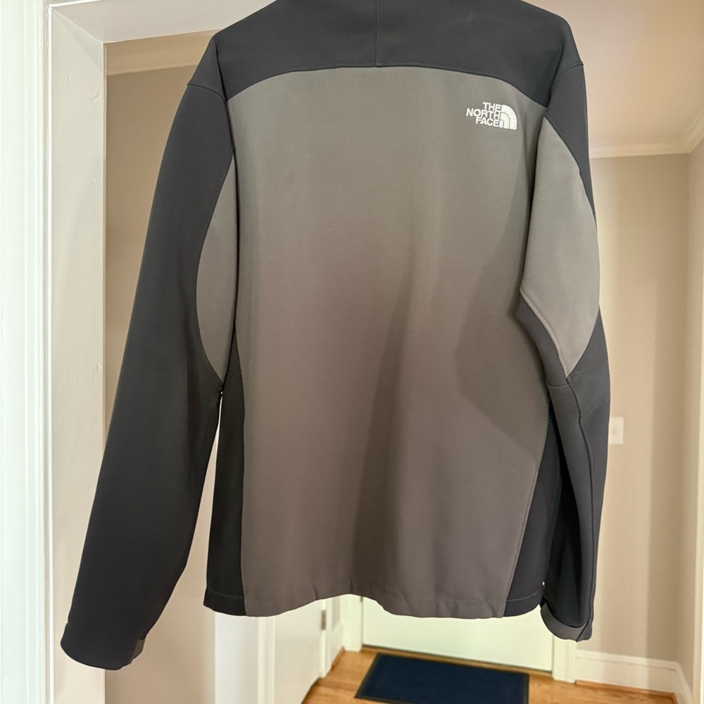 The North Face Men's Dual-Tone Performance Jacket - Picture 2 of 4